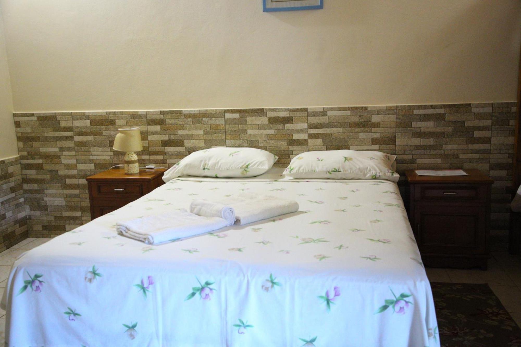 Hotel Sport Camping Independencia Esterno foto